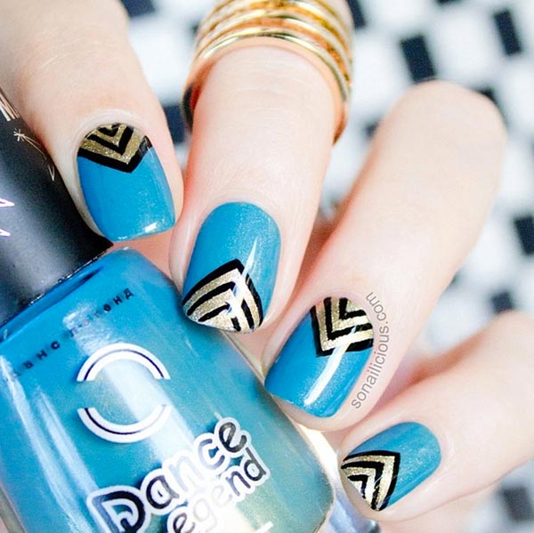 Blue Nails With Golden Chevron Design Idea