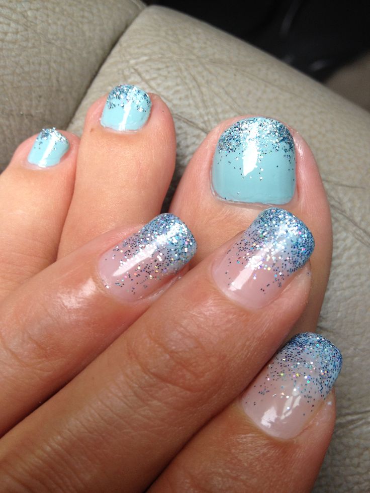 Blue Nails With Sparkle Glitter Design For Toes And Hands