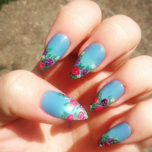 Blue Stiletto Nail Art With Flowers Design Idea