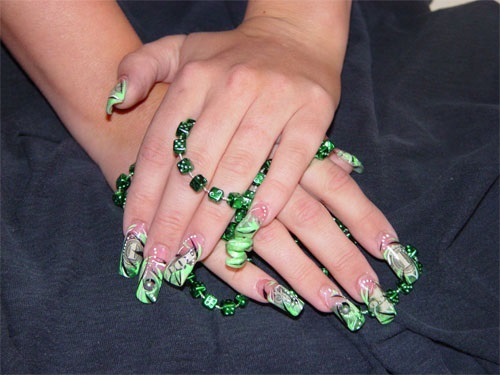 Green Spiral Nail Art Design Idea