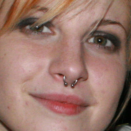 Hayley Williams Septum Piercing With Circular Barbell