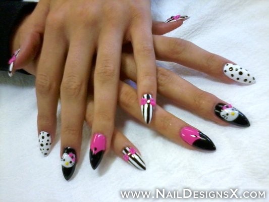 Hello Kitty Stiletto Nail Art
