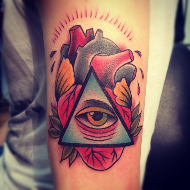 Lovely Triangle Eye With Heart Traditional Tattoo On Half Sleeve