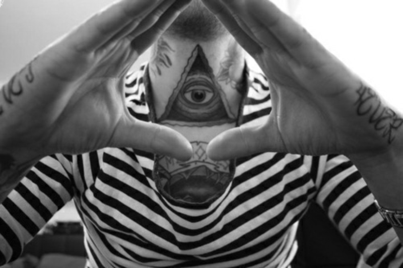 Nice Triangle Eye Tattoo On Neck