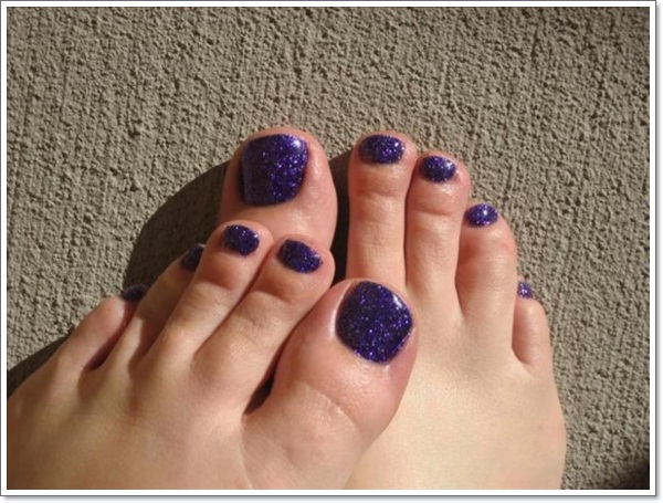 Purple Glitter Gel Toe Nail Art
