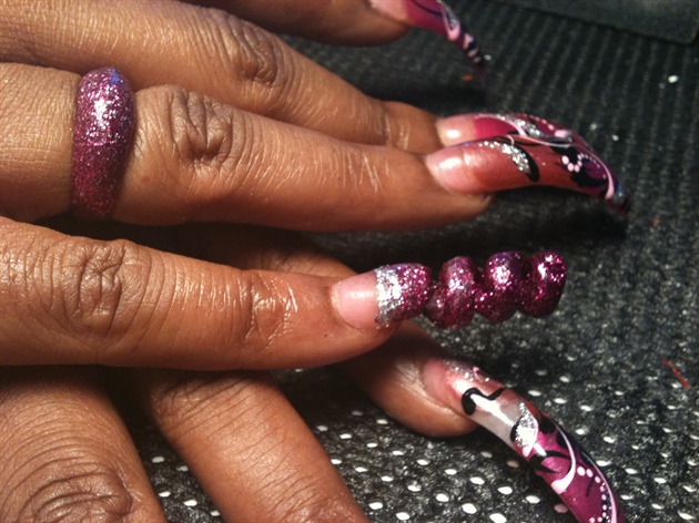 Purple Glitter Spiral Design Nail Art Idea