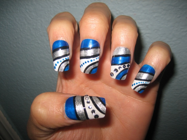 Royal Blue With White And Grey Nail Art Design Idea