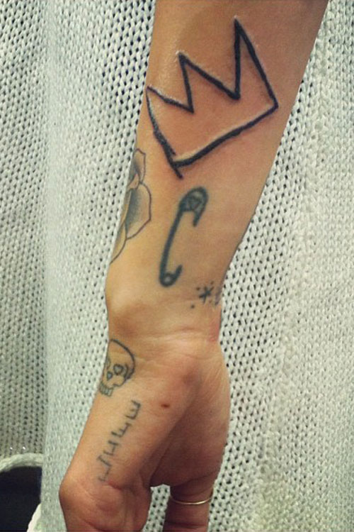 Read Complete Safety Pin Wrist Tattoo