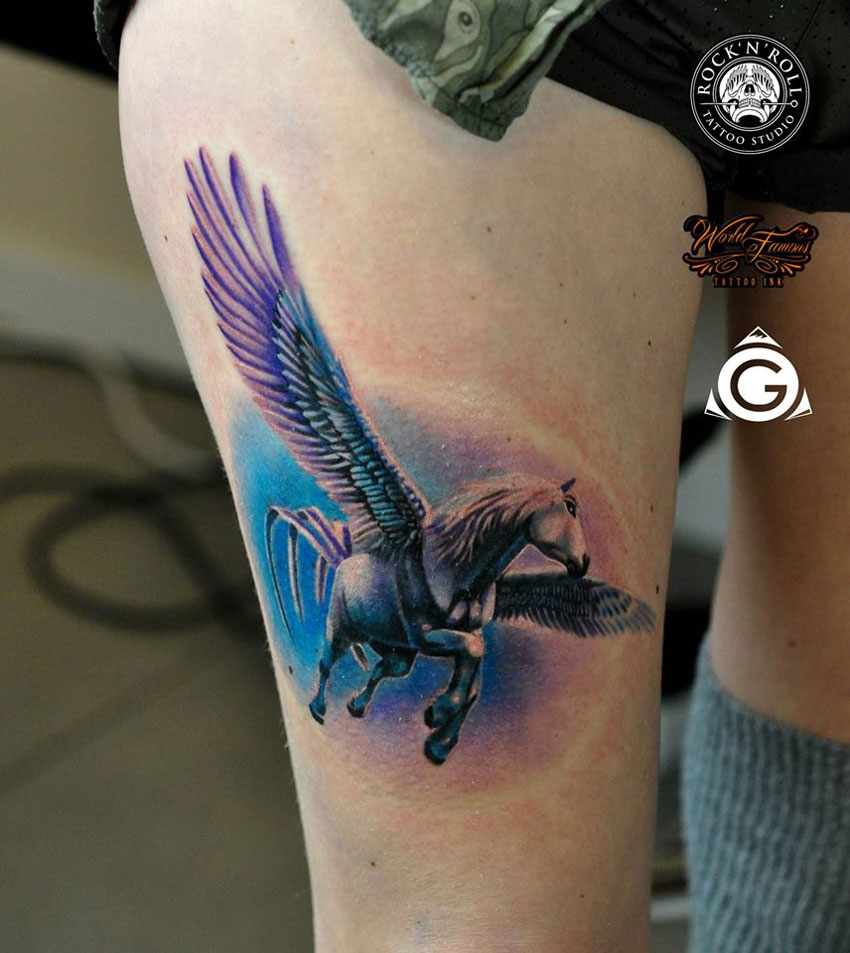 Superb 3D Flying Pegasus Tattoo On Right Thigh