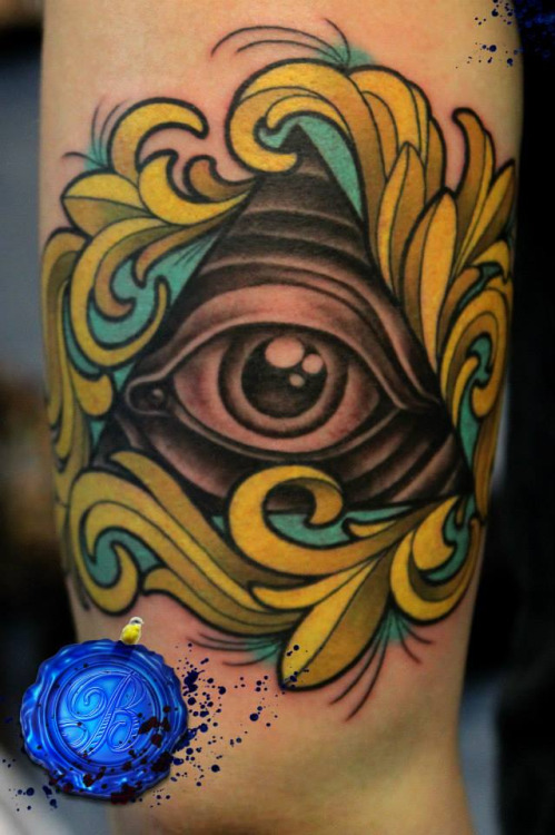 Wonderful Triangle Eye Color Tattoo