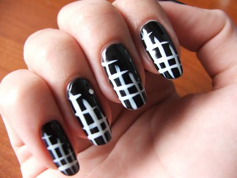 Abstract Black And White Pattern Nail Art