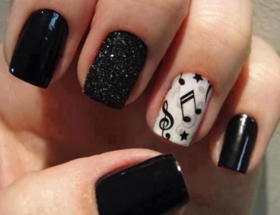 Accent Music Note Nail Art Design Idea