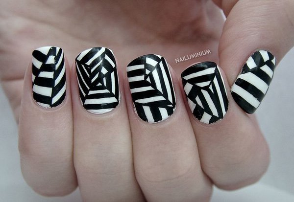 Amazing Black And White Nail Art Design Idea