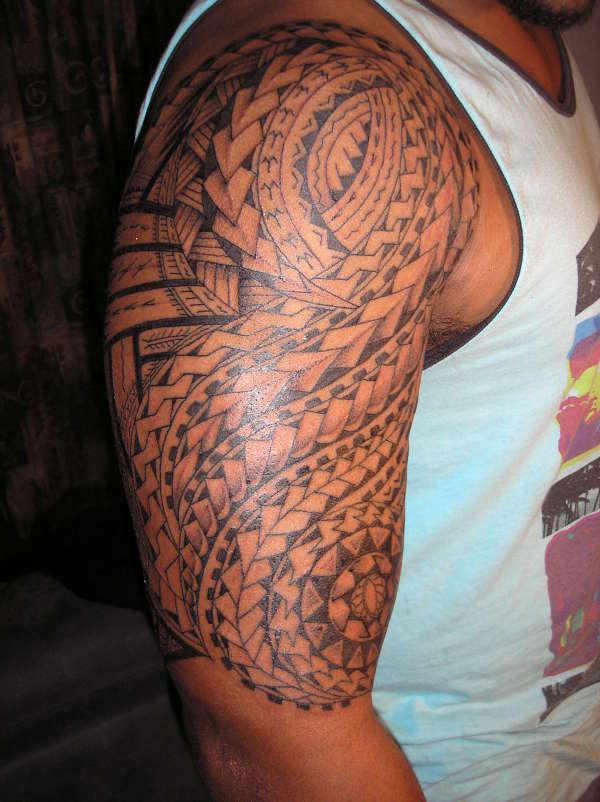 Artistic Samoan Half Sleeve Tattoo For Men