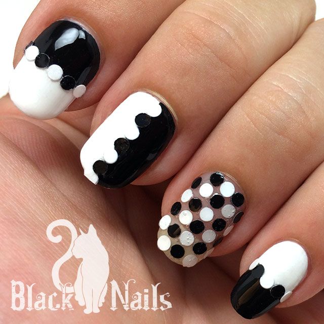 Black And White Beautiful Design Nail Art Idea