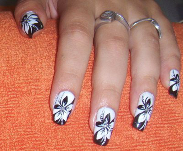 Black And White Flower Nail Art Design Idea