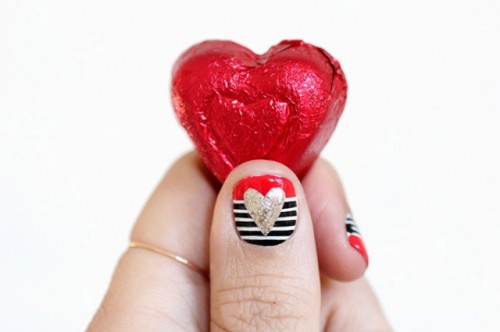 Black And White Stripes With Gold Heart Nail Art And Red Tip Design Idea
