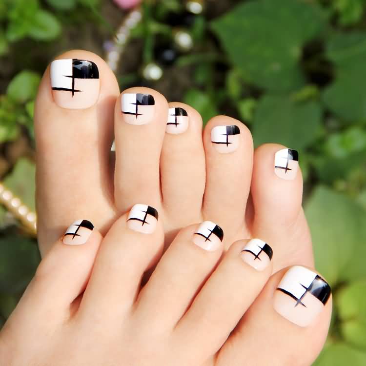 Black And White Toe Nail Art