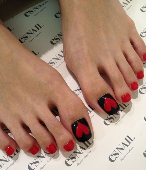 Black Toe Nails With Red Heart Nail Art
