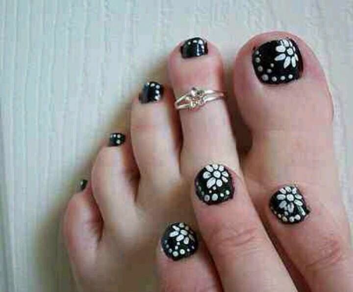 Black Toe Nails With White Flowers Nail Art Design Idea