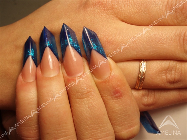 Blue Gel Edge Nail Art Design