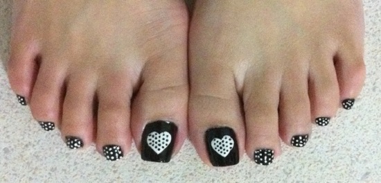 Cute Black And White Polka Dots Heart Nail Art For Toe Nails