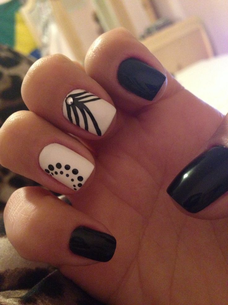 Cute Black And White Stripes And Dots Design Nail Art