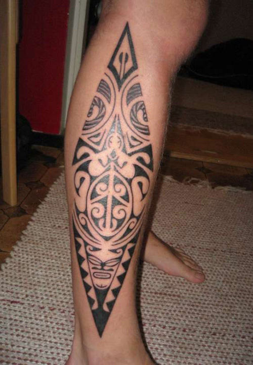 Diamond Shape Samoan Tattoo On Right Leg