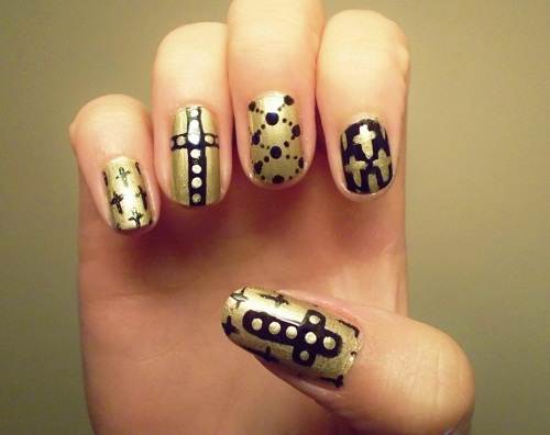 Gold And Black Pattern Nail Art Design Idea