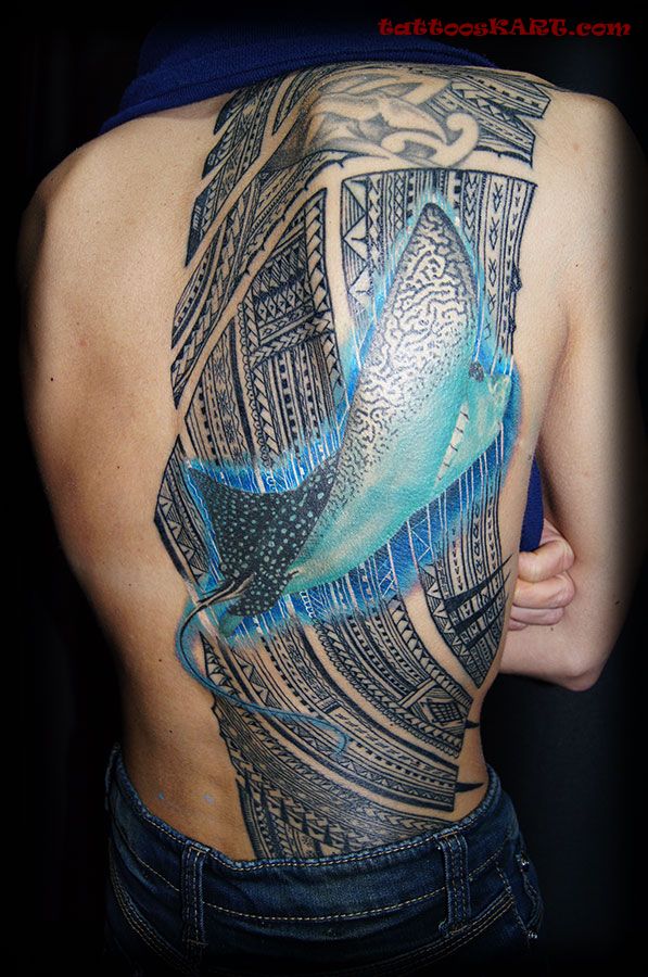 Magnificent Samoan And Green Shark Tattoo On Back