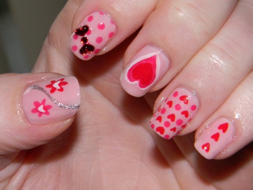 Pink Hearts And Rhinestones Bow Nail Art For Valentine's