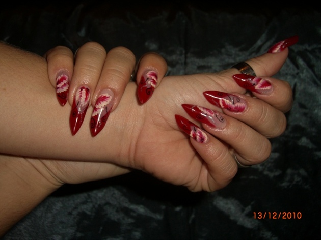 Red Edge Nails With Flowers Design Idea