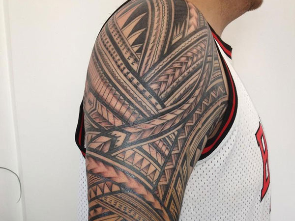 Samoan Tribal Pattern Tattoo On Right Half Sleeve