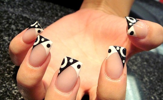 Simple Black And White French Tip Nail Art