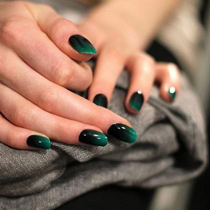 Black And Green Gradient Nail Art