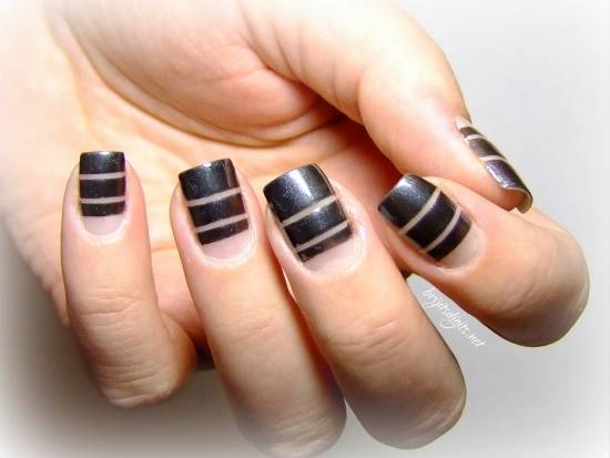Black Negative Space Stripes Nail Art