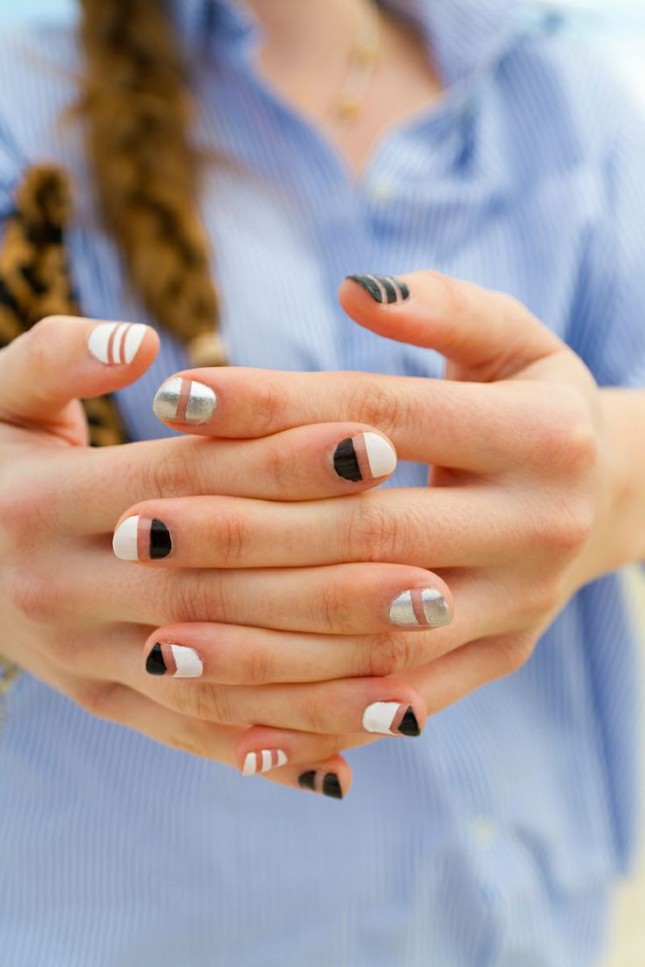 Black and White Simple Negative Space Stripes Nail Art