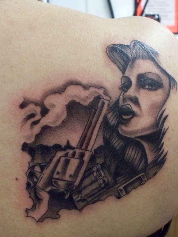 Brilliant Gangsta Clown Girl Tattoo On Right Back Shoulder