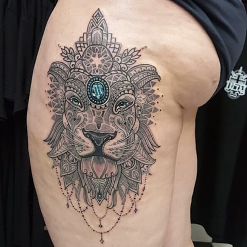 Custom Mosaic Lion Face Tattoo On Thigh