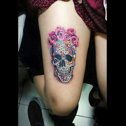 Flowers And Mosaic Skull Tattoo On Right Thigh By Oskie Esguerra