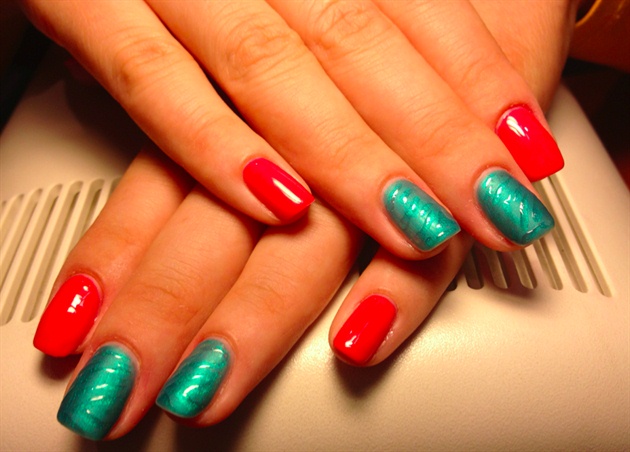 Fresh Green And Red Nail Art Design