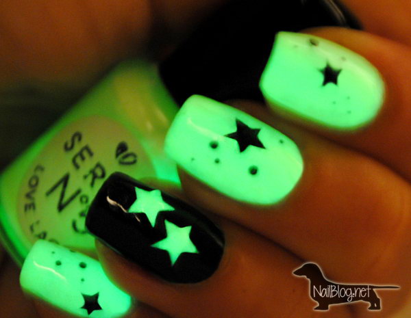 Glow Green And Black Stars Nail Art