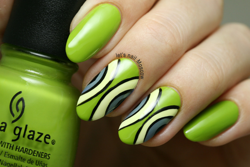 Green Abstract Nail Art Design Idea