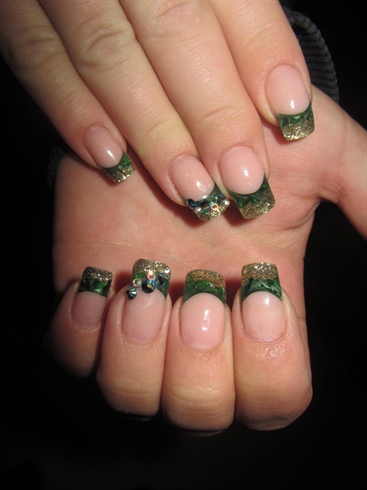 Green And Gold French Tip Nail Art.