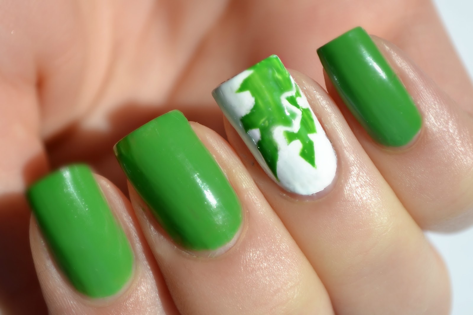 Green And White Nail Art Design Idea.