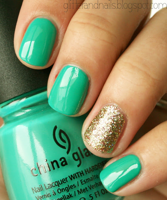 Green Nails With Accent Gold Glitter Nail Art