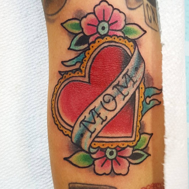 Lovely Love Mom Traditional Tattoo