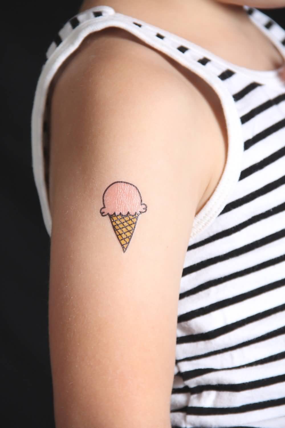 Small Ice Cream Tattoo On Right Shoulder