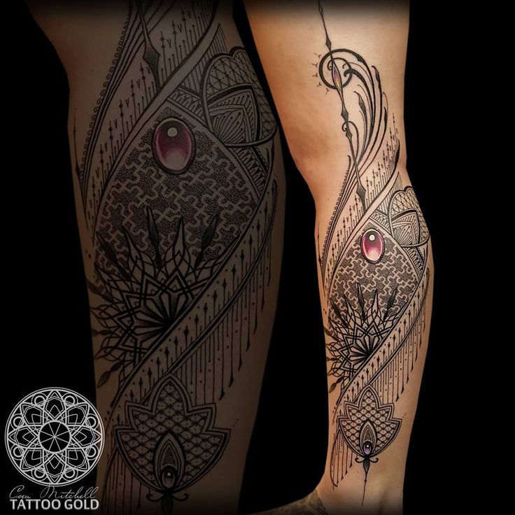 Unique Mosaic Tattoo On Leg