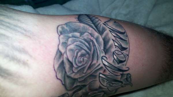 Wonderful Grey Mom Rose Tattoo